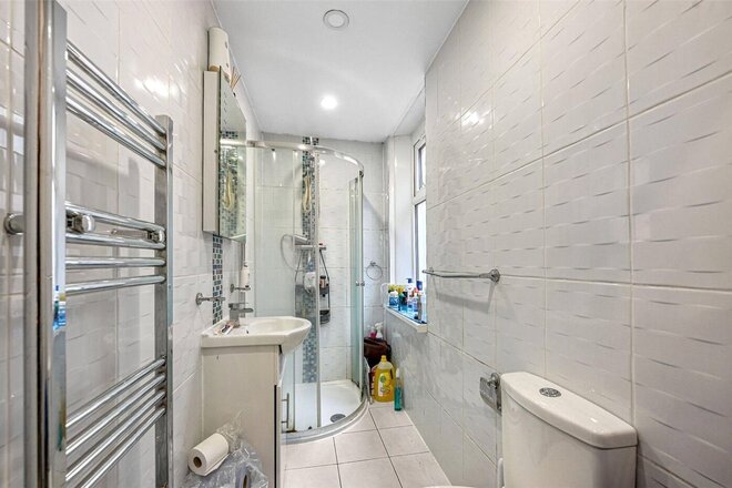 Creffield Road, London, W5