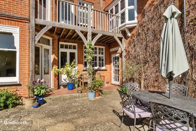 Cliddesden Road, Hampshire, RG21