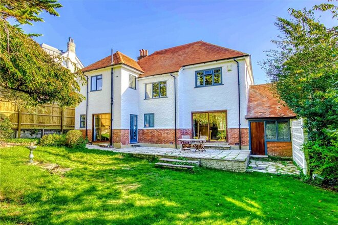 Canford Cliffs Road, Poole, BH13