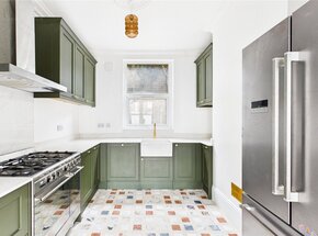 Elm Park, London, SW2