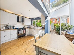 Barrack Road, Devon, EX2