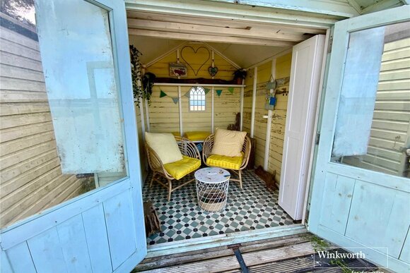 Beach Hut, Christchurch, BH23