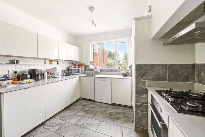 Coombe Lane, London, SW20