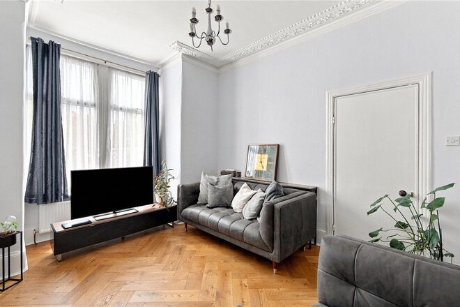 Lothair Road North, London, N4