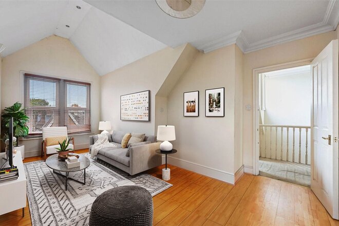 Creffield Road, London, W5