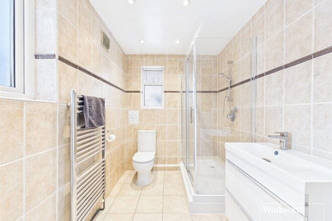 Sturgess Avenue, London, NW4