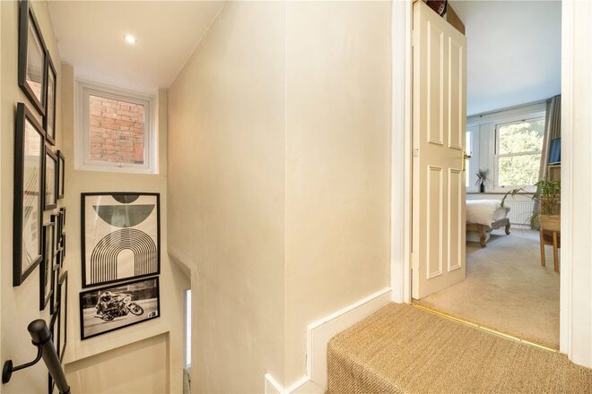 Holmbush Road, London, SW15