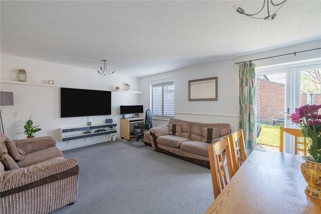 Walton Way, Berkshire, RG14