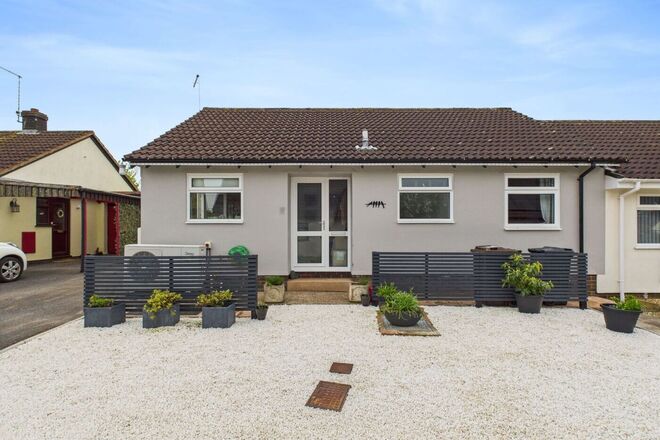 Nymet Avenue, Crediton, EX17
