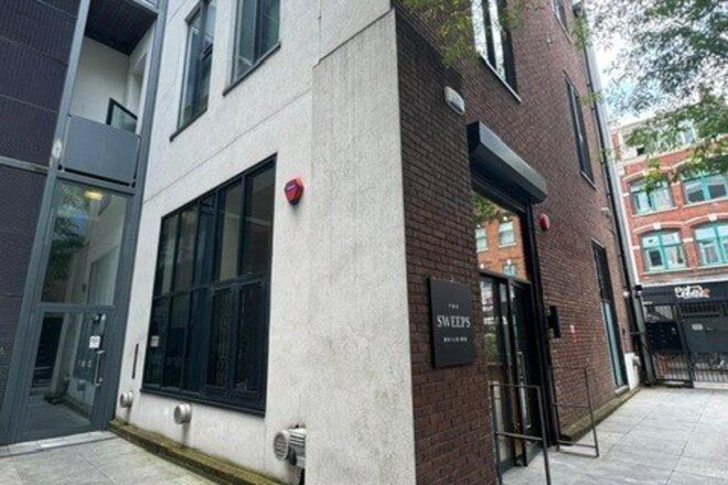 Sweeps Building, London, EC1N