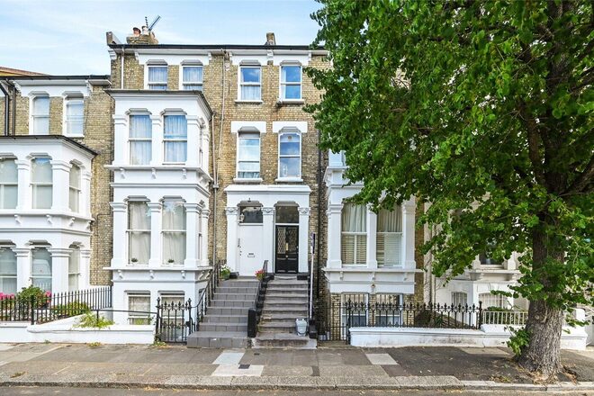 Westwick Gardens, Brook Green, W14