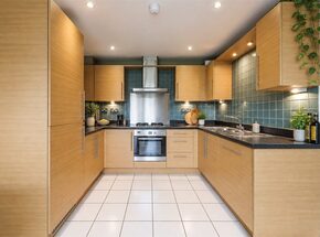Scott Avenue, London, SW15