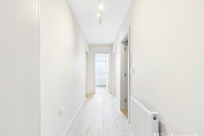 Lowfield Road, London, W3