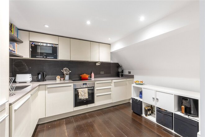 Drummond Way, London, N1