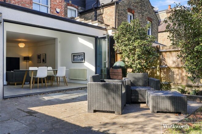 Puller Road, High Barnet, EN5