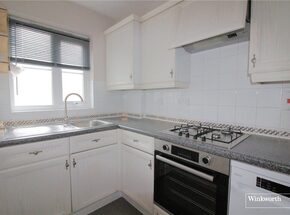Kensington Way, Hertfordshire, WD6