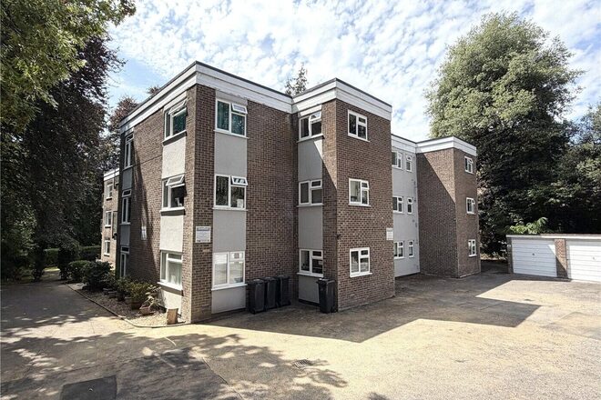 Branksome Wood Road, Dorset, BH4