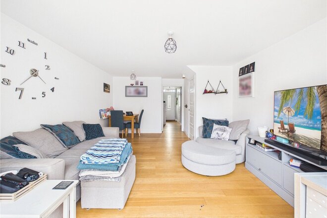 Greystone Walk, Devon, EX15