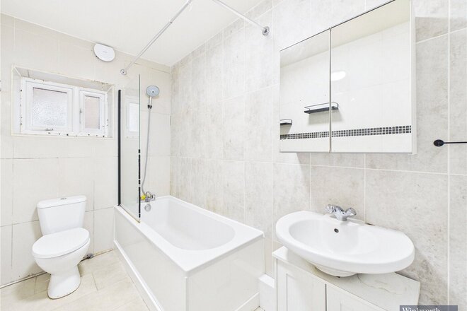 Locket Road, Harrow, HA3