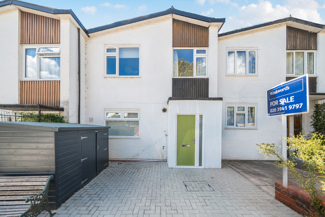 Knapdale Close, London, SE23