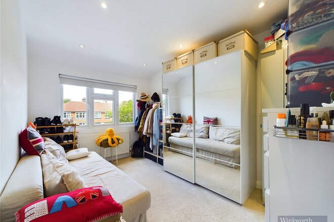 Southwood Drive, Kingston upon Thames, KT5
