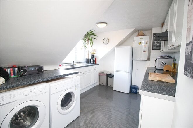 Mayfield Avenue, Essex, SS2