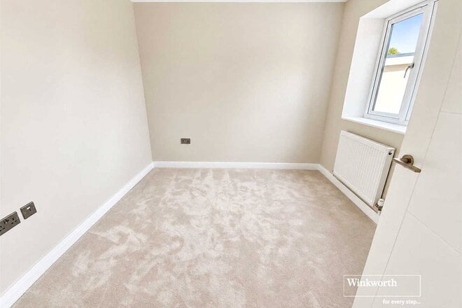 Dunlin Close, Dorset, BH23
