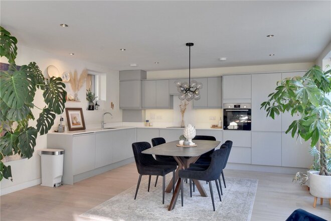 Herron Walk, Hither Green, SE13