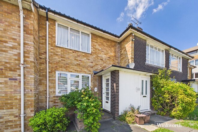 St. Peter's Court, London, NW4
