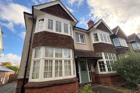 London Road, Berkshire, RG40