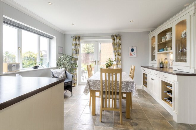 Oak Tree Close, Little Billing, NN3