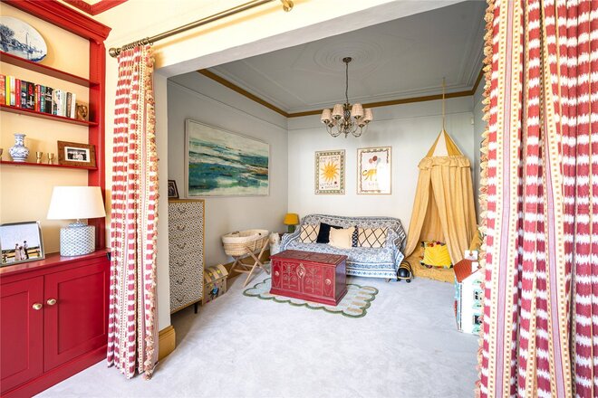 Gleneagle Road, London, SW16
