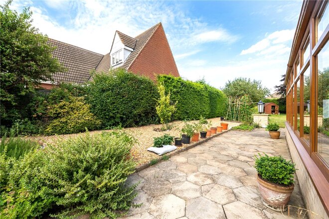 Elton Road, Peterborough, PE8