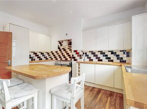 Torriano Avenue, London, NW5