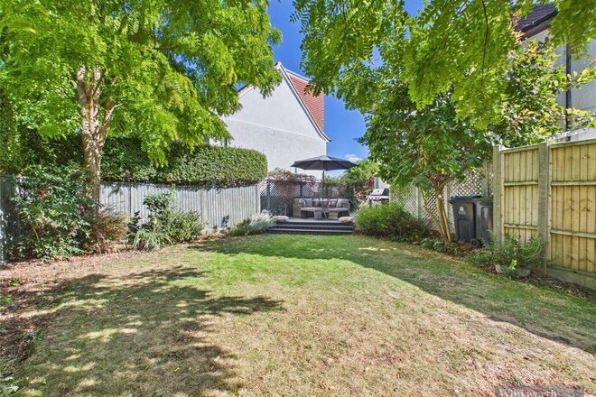 Ferguson Avenue, Surbiton, KT5