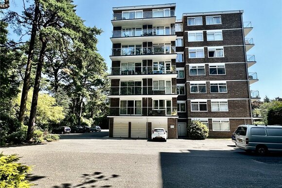 Wilderton Road, Dorset, BH13
