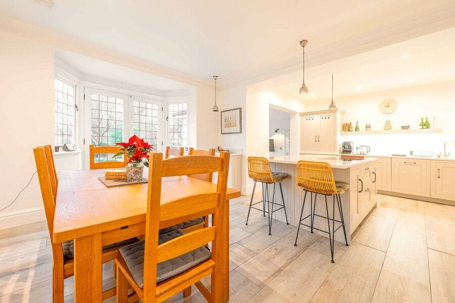 Dining To Kitchen