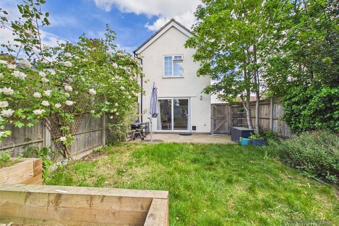 Clayton Road, Chessington, KT9