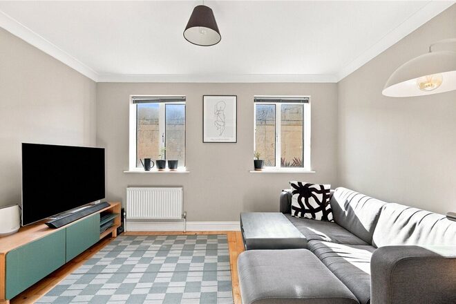 Chapman Place, London, N4