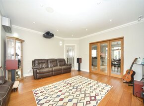 Cedarhurst Drive, Eltham, SE9