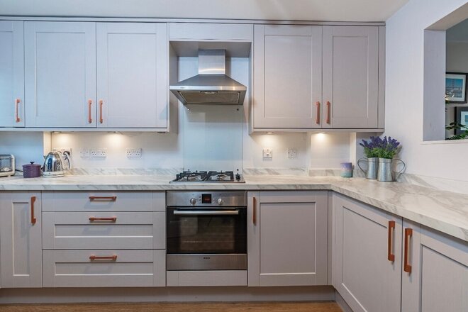 College Gate, Gloucestershire, GL53