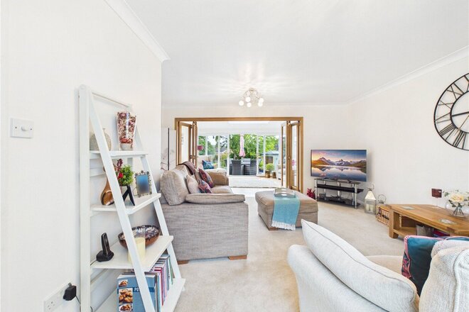 Armstrong Avenue, Devon, EX4