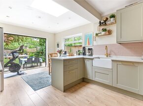 Santos Road, Putney, SW18