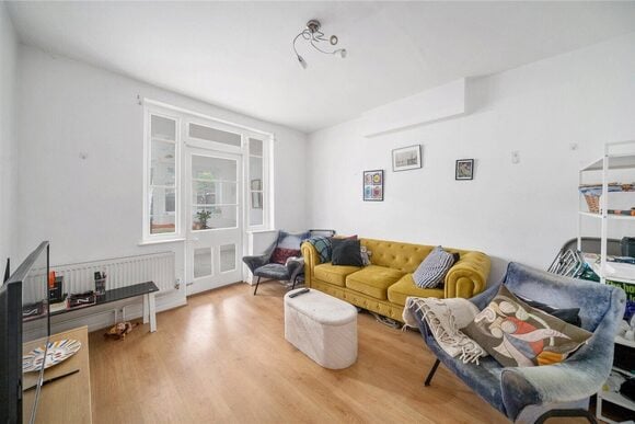 Broadwater Road, London, SW17