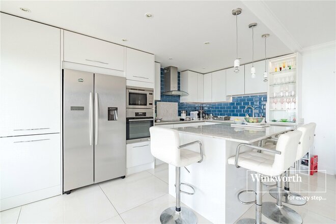 Marina Close, Bournemouth, BH5