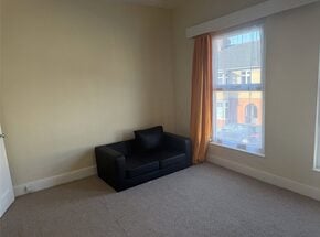 Wycliffe Road, First Floor Flat, Abington, NN1