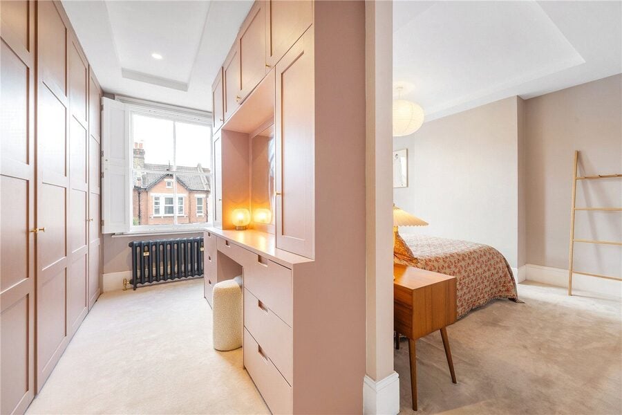 Bedroom/Wardrobe