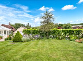 Coombe Road, Petersfield, GU32