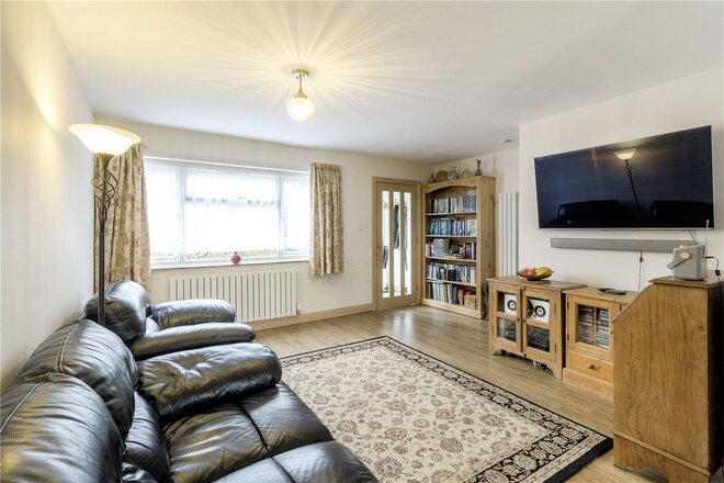 Beech Close, Northampton, NN7