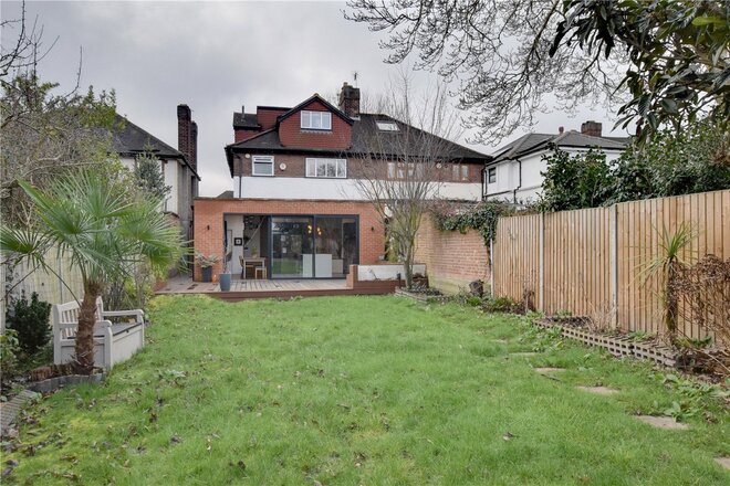 Kidbrooke Park Road, Blackheath, SE3